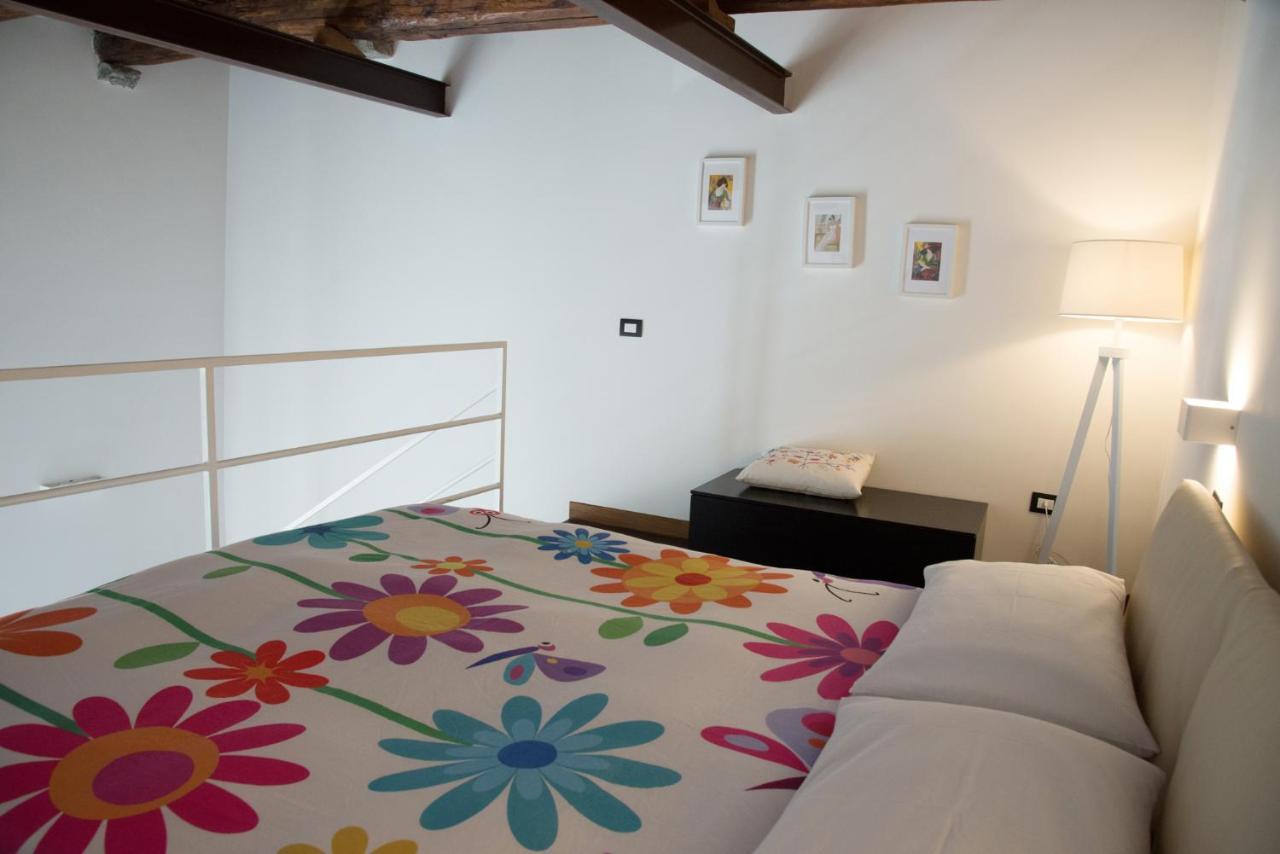 Notti Vesuviane Bed and Breakfast Portici Exteriör bild