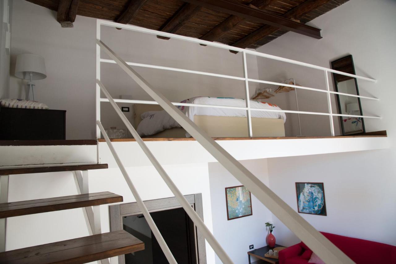 Notti Vesuviane Bed and Breakfast Portici Exteriör bild